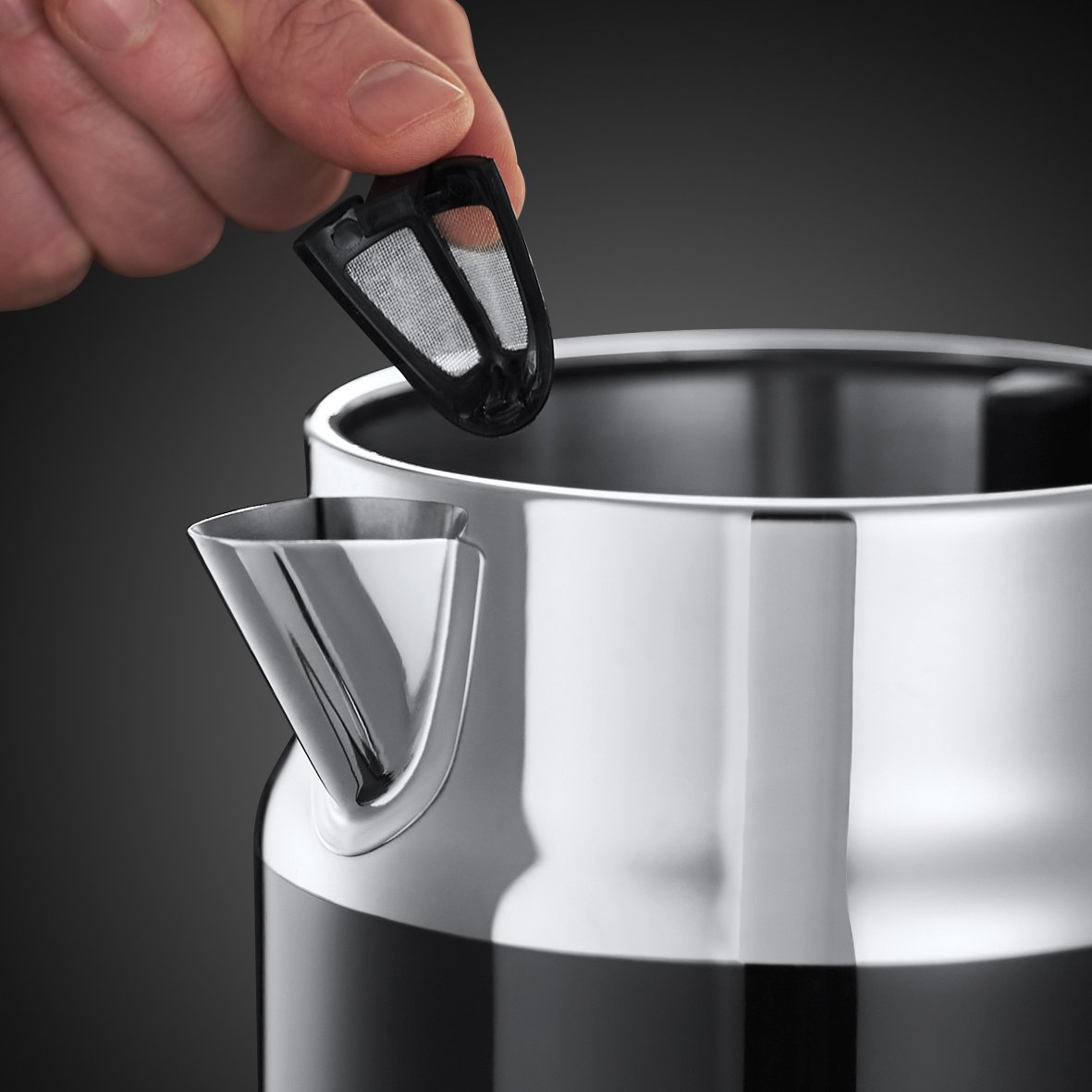 russell-hobbs-retro-wasserkocher-1-7-l-schwarz-2400-w image 3