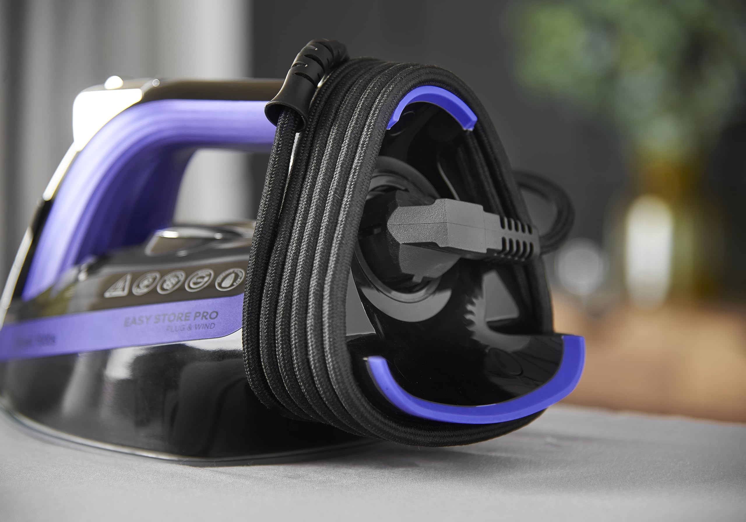 russell-hobbs-light-easy-dampfb-geleisen-keramik-2400-w image 2