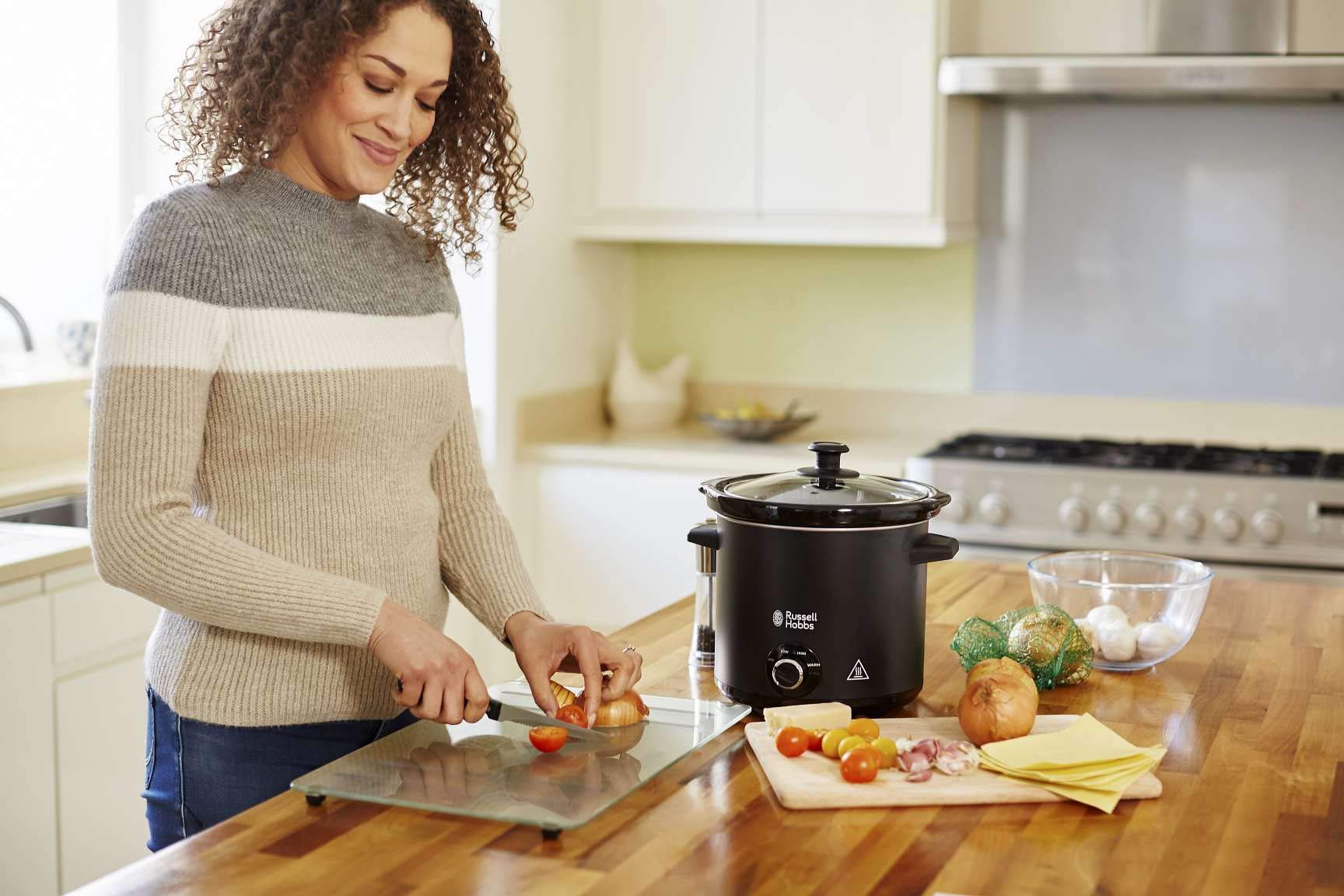 russell-hobbs-maxicook-slow-cooker-3-5l-chalkboard-200w image 8