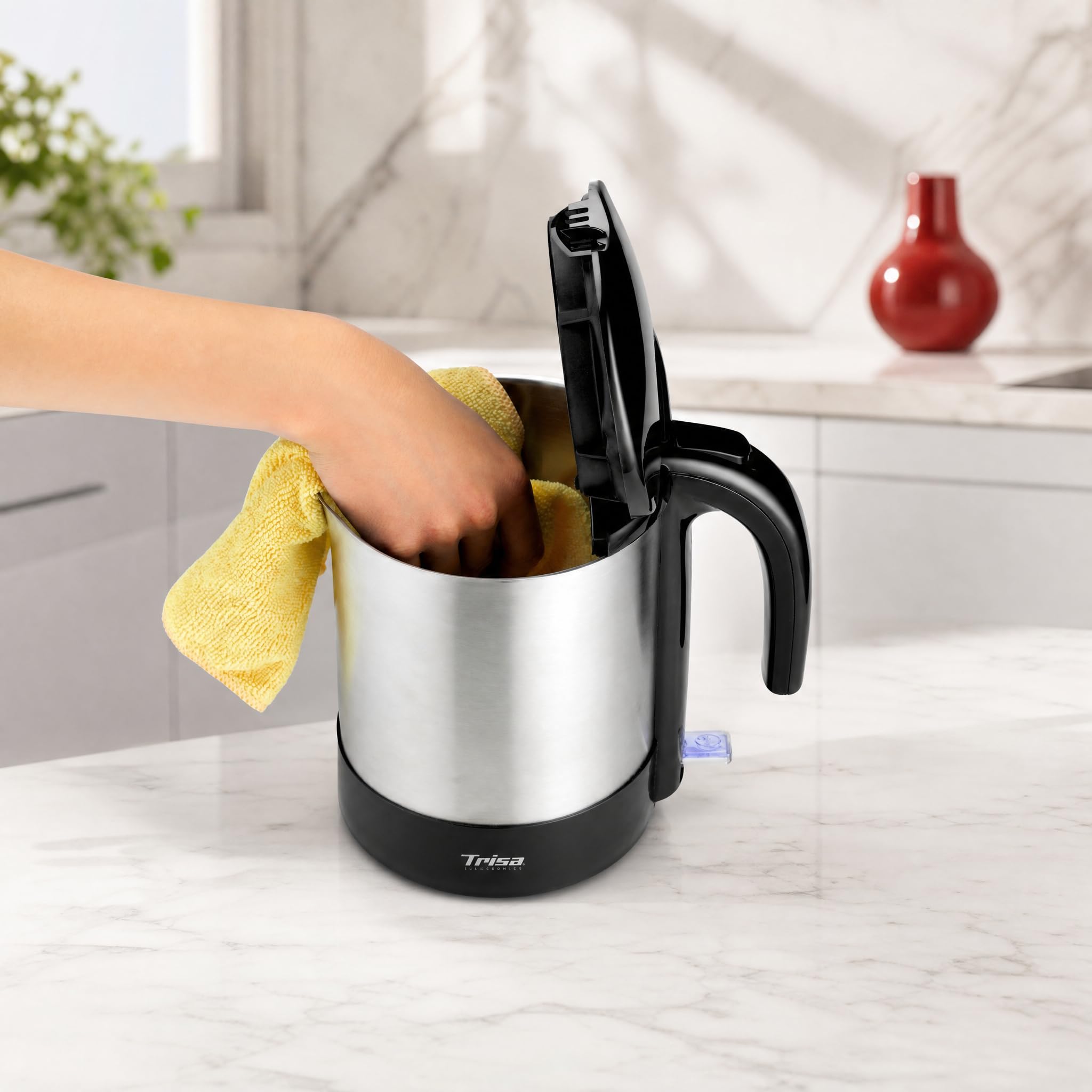 trisa-compact-boil-wasserkocher-schwarz-1-7l-strix image 8