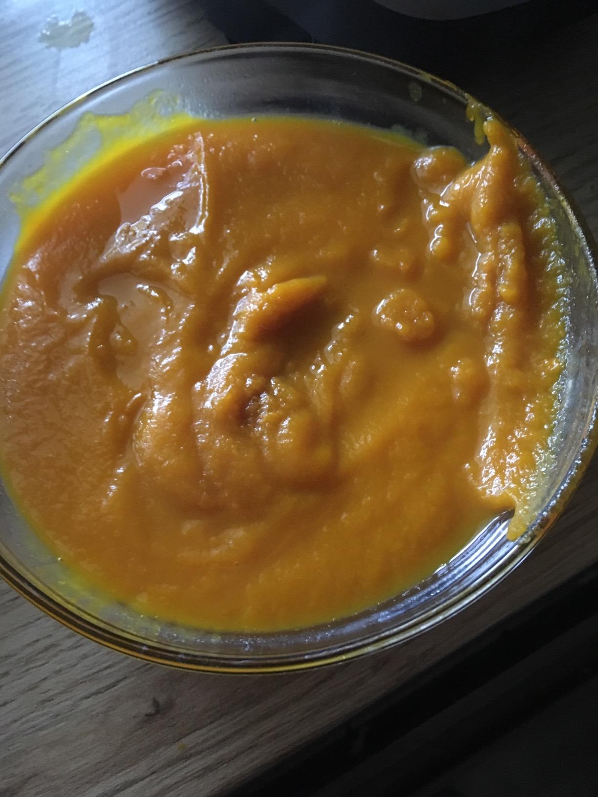 Kürbissuppe liebt ihn