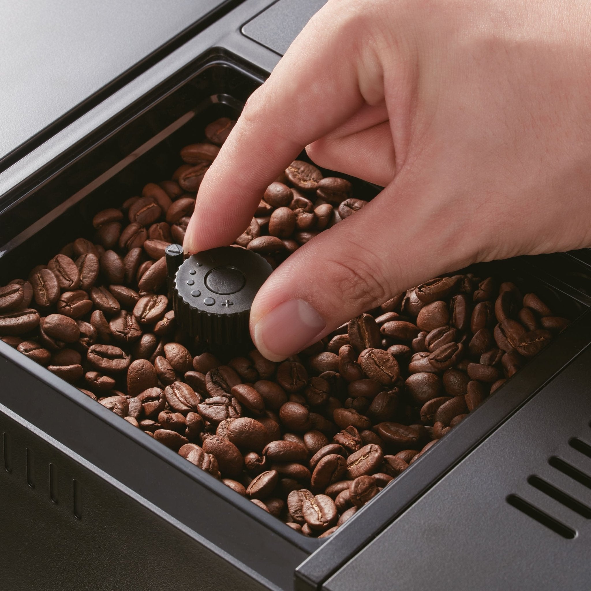 koenig-finessa-touch-plus-kaffeevollautomat-mit-milchtank image 4